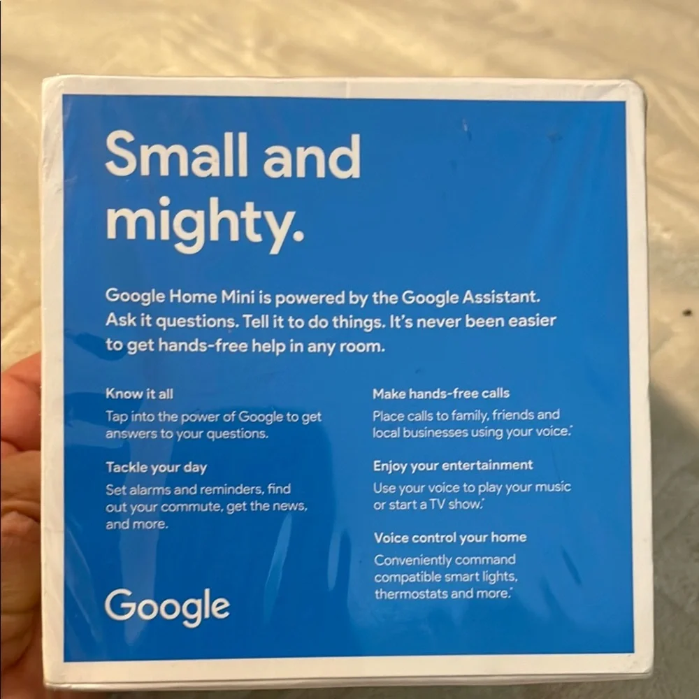 Google Home Mini Smart Speaker Nwt